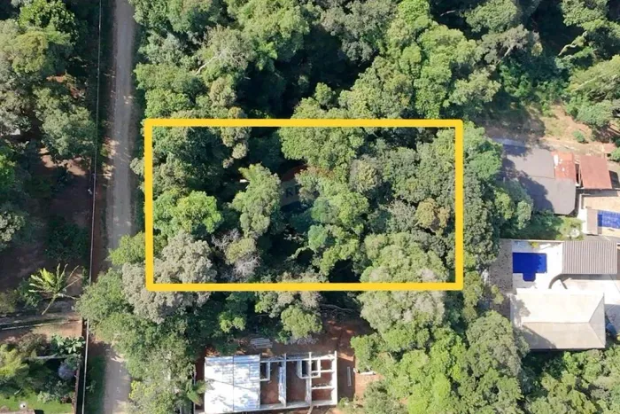 Terreno à Venda no Recanto do Beija-flor, 1000m²