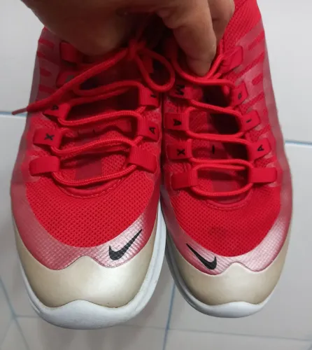 Tênis Nike 43/44 vermelho