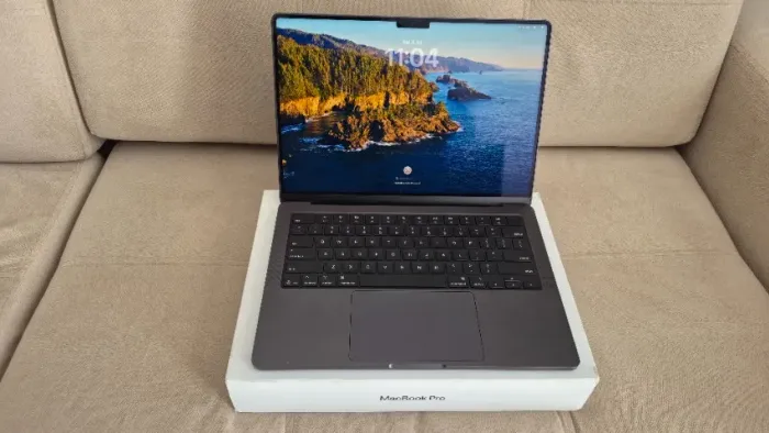 Macbook Pro M5 1TB 24GB