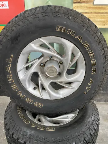 Pneu General AT 2 235/75 aro 15 e roda