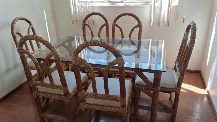 Mesa de jantar 6 cadeiras