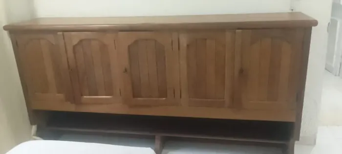 armario de madeira macica c/5 portas, excelente estado, p/ guardar loucas sala de jantart