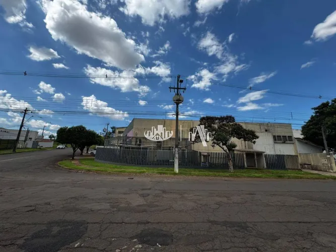 Barracão industrial, 2100 m² - venda por R$ 12.000.000 ou aluguel por R$ 60.000/mês - Taro