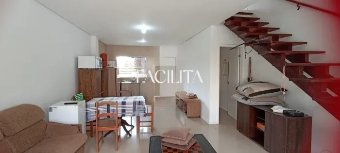 Casa com 2 quartos para locação no bairro Campeche, Florianópolis.