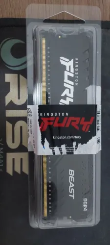 Memória RAM Kingston FURY Beast de 16GB DDR4 3200MHz CL16 Preta