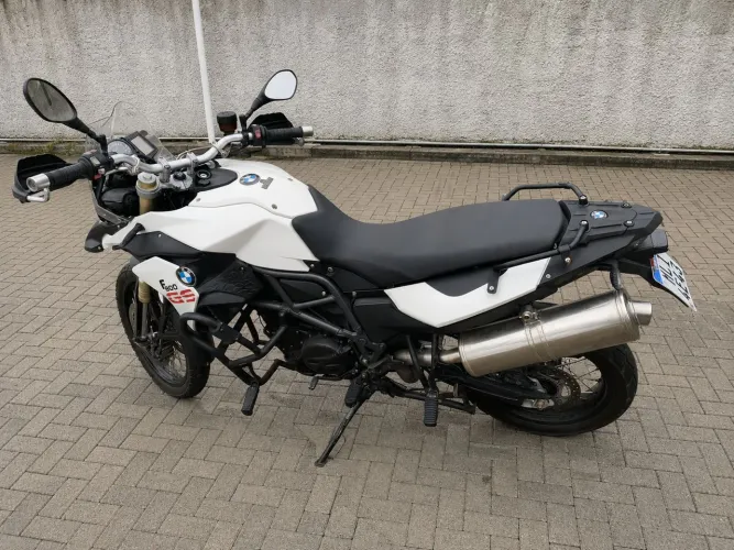 GS f800 2013