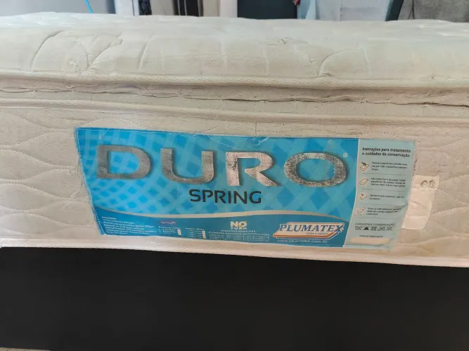 Cama casal com colchão molas 