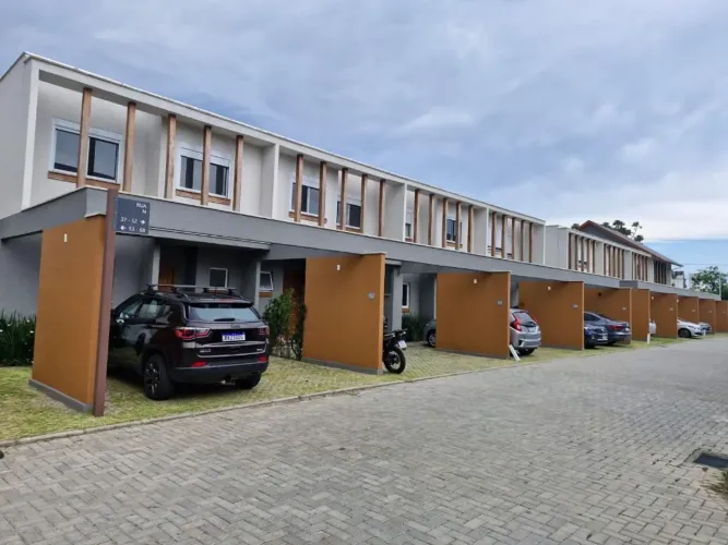 Casa com 3 dormitórios à venda, 96 m² por R$ 1.348.000,00 - Morro das Pedras - Florianópol