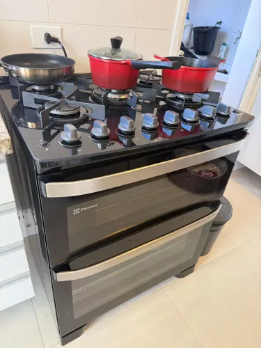 Fogão duplo forno Electrolux