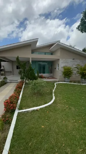 Imóvel para aluguel e venda com 350 metros quadrados com 4 quartos