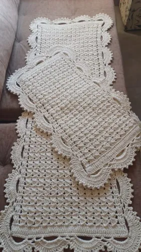 Trio de tapetes de croche