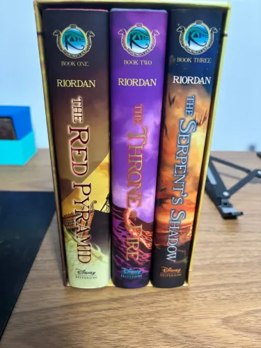 Box as crônicas dos kane em inglês - Rick Riordan