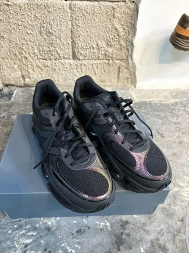 tênis NEW BALANCE Abzorb 2000 preto iridescente - NOVO NA CAIXA