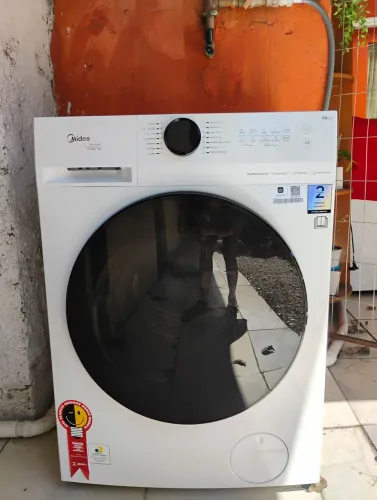 Vendo máquina lava e seca, nova 