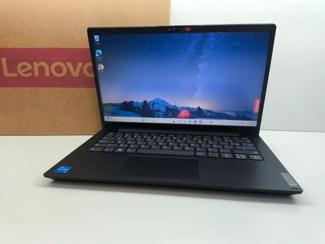 Notebook Novo Lacrado Core i5 13420H 8GB DDR4 256GB SSD NVMe Tela Full HD