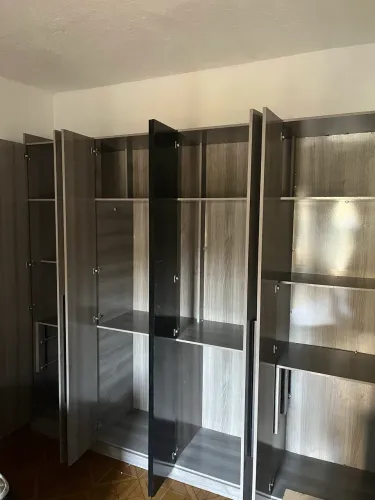 Doação guarda roupa grande