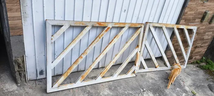 Guarda corpo de metalon