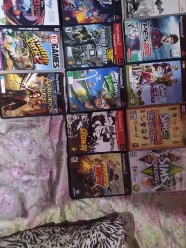 Jogos de PS2 e Pc originais, vendo separados e preços a combinar