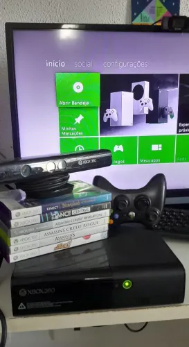 Xbox 360 Super Slim 250GB 