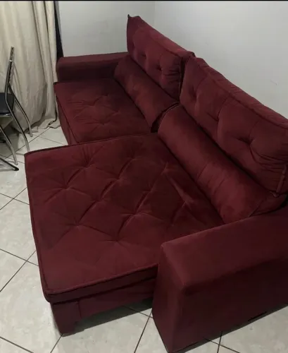 Sofá Austin 2,82M Retrátil e Reclinável com molas e almofadas, tecido Suede Vinho