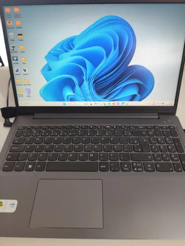 Notebook Lenovo IdeaPad 3 i5 11ª Geração | 24GB RAM | SSD 1TB | Full HD