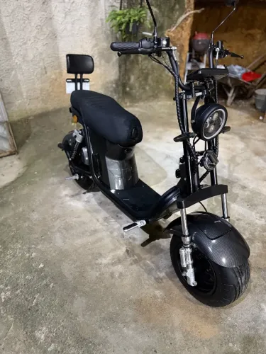 Scooter elétrica