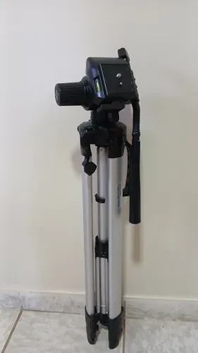 Tripé compatível com câmera Canon T5