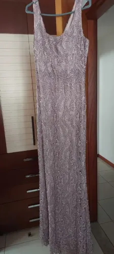 Vendo 3 vestidos de festa tamanho 42 pelo preço de 1