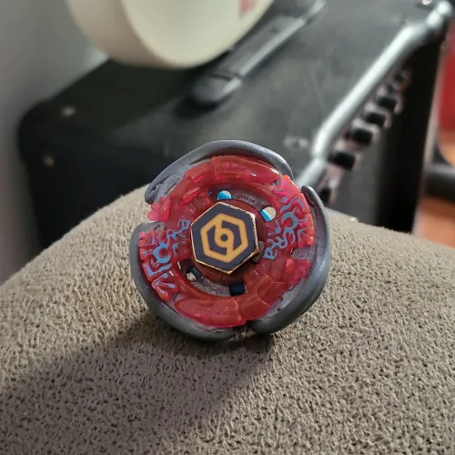 Beyblade Screw Lacerda