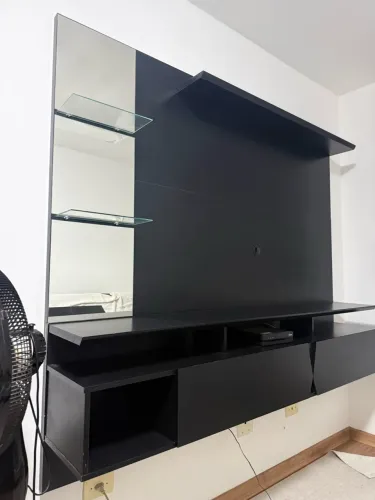 Rack com painel para TV de até 55? - preto
