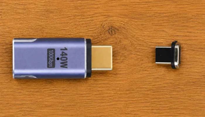 ADAPTADOR MAGNÉTICO USB-C 140W 40Gbps ?