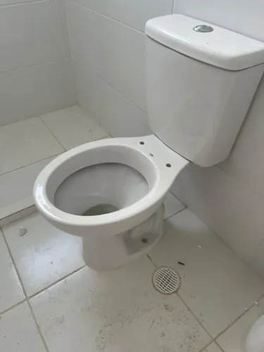 VASO SANITÁRIO COM CAIXA ACOPLADA CELITE