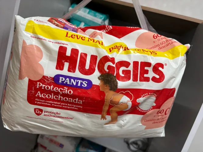 Fralda Huggies pacotão vermelho G