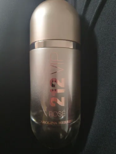 Perfume 212 Vip Rosé