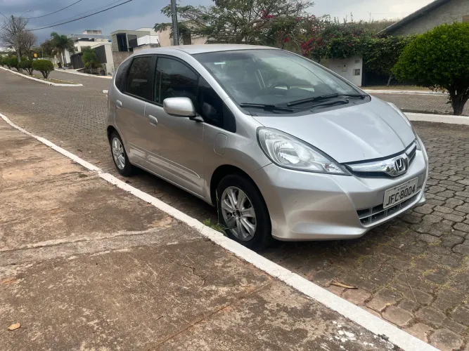 Honda Fit LX 1.4/ 1.4 Flex 8v/16v 5P Aut. 2013