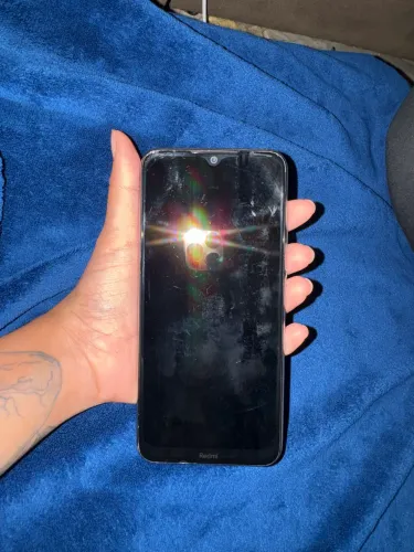 Celular seminovo Redmi Note 8T