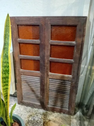 Janela de madeira