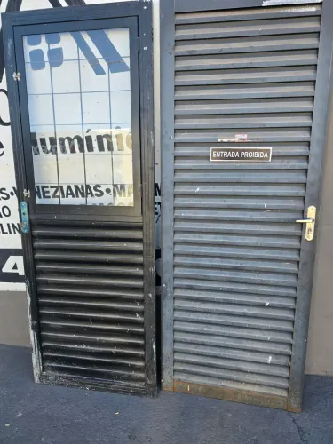 Portas de aço