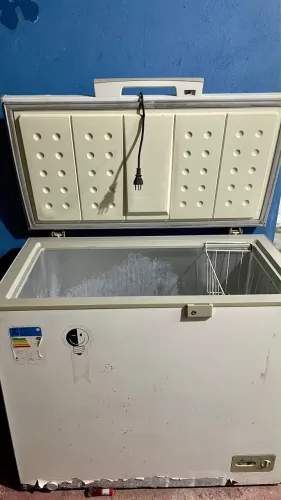 Vendo Freezer Midea funcionando perfeitamente!!!