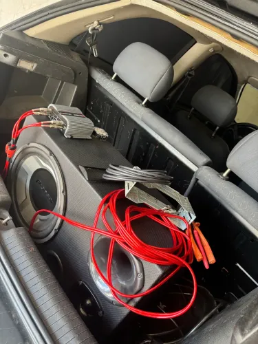 Vendo caixa trio piooner com todos os cabos e módulo 