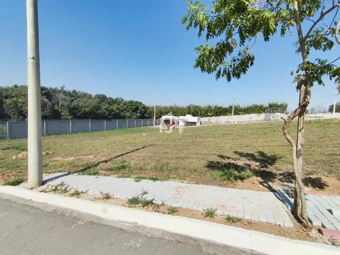 Terreno c/ área de 175,00m² no Condomínio Bosque da Imperatriz em Pindamonhangaba