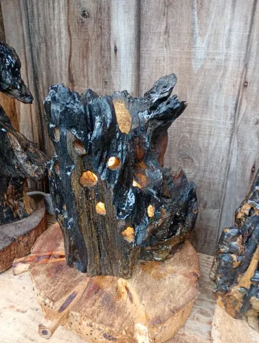 Lustres de toco de madeira feito a mão