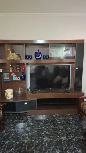 Rack Estante para TV com Painel, Nichos e Armários<br>