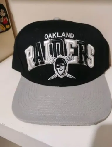 Boné Mitchell e ness Raiders