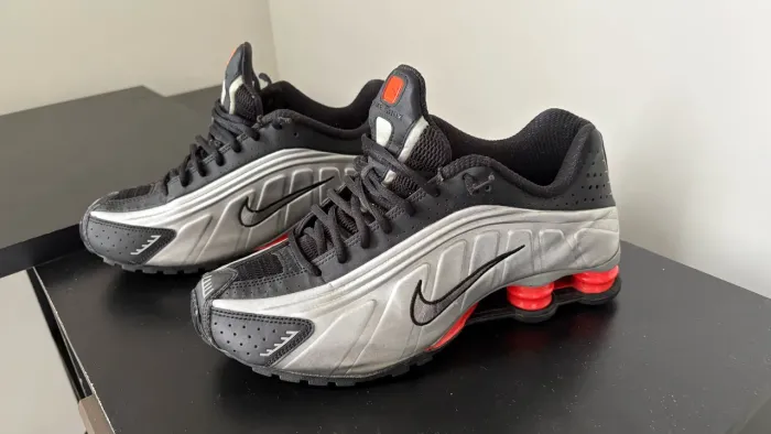 Nike shox r4