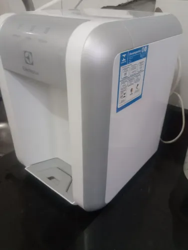 Purificador de Água Electrolux - Funcionando, porém não está gelando