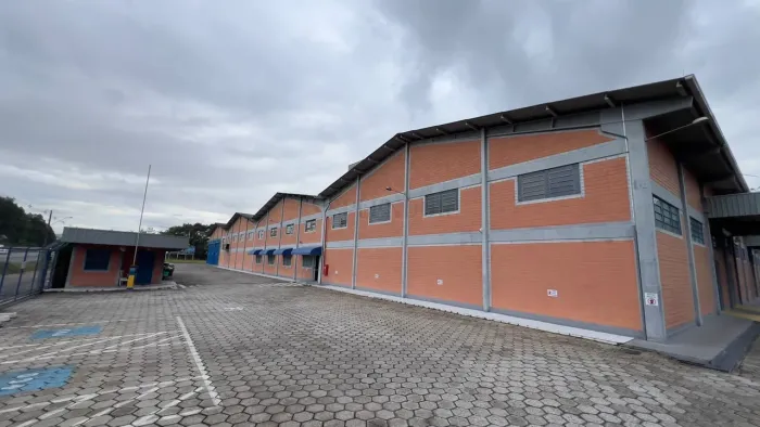 Galpão com 8.000 m2 disponível para locação em região industrial na cidade de In