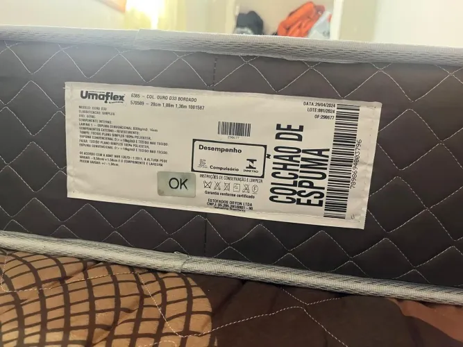 Colchão Umaflex espuma D33 casal praticamente novo