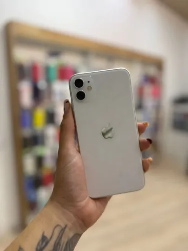 iPhone 11 - 128GB