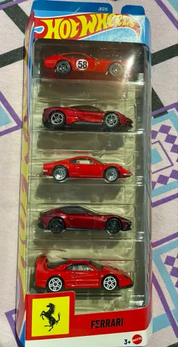 Hot Wheels pack Ferrari